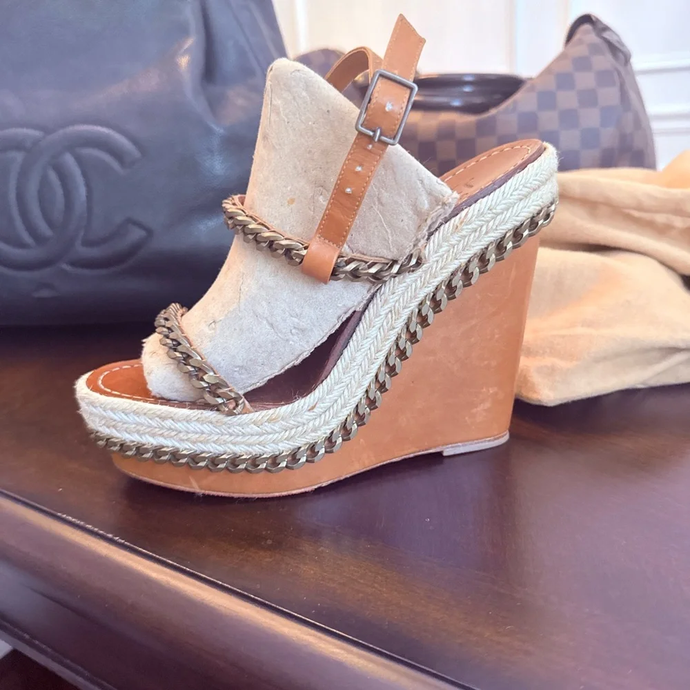Christian Louboutin Brown Leather Espadrille Wedge Sandals with Gold Chain - Picture 6 of 6